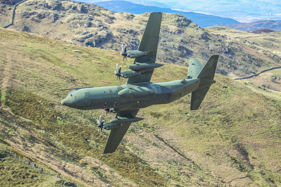 RAF C-130J Hercules 871